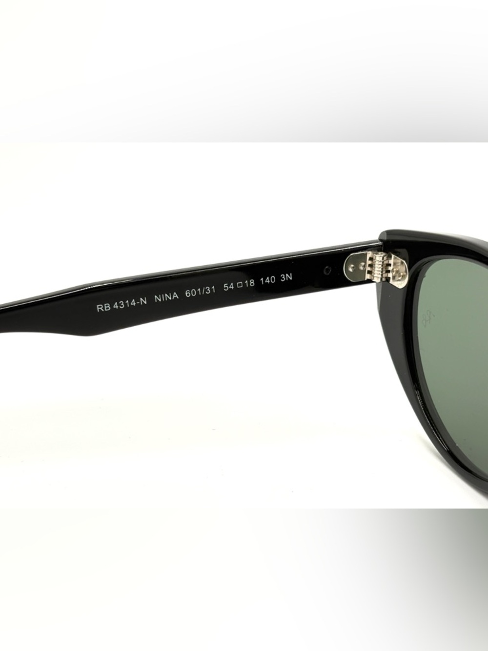 Ray-Ban Nina RB4314n Black Cat-Eye Sunglasses 901/31 Green G-15 54-140 w/Case - Picture 7 of 11